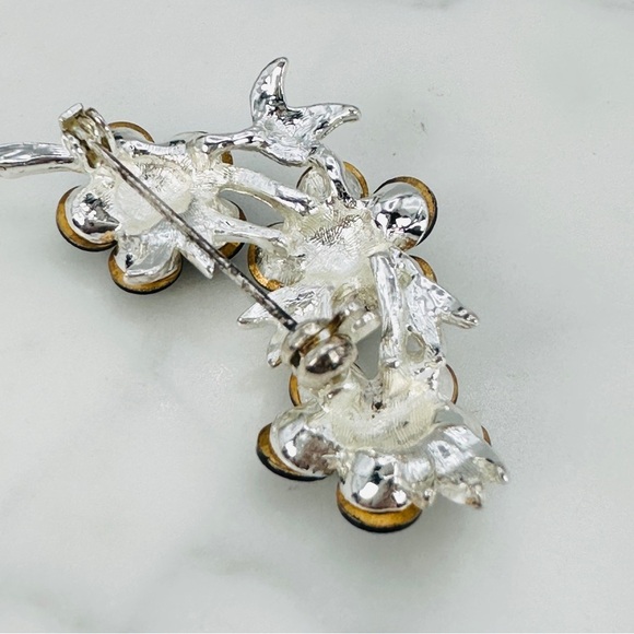 Vintage Rhinestone Brooch Pin Deep Blue Glass Rivoli Flower Swag Silver Tone - Picture 6 of 12